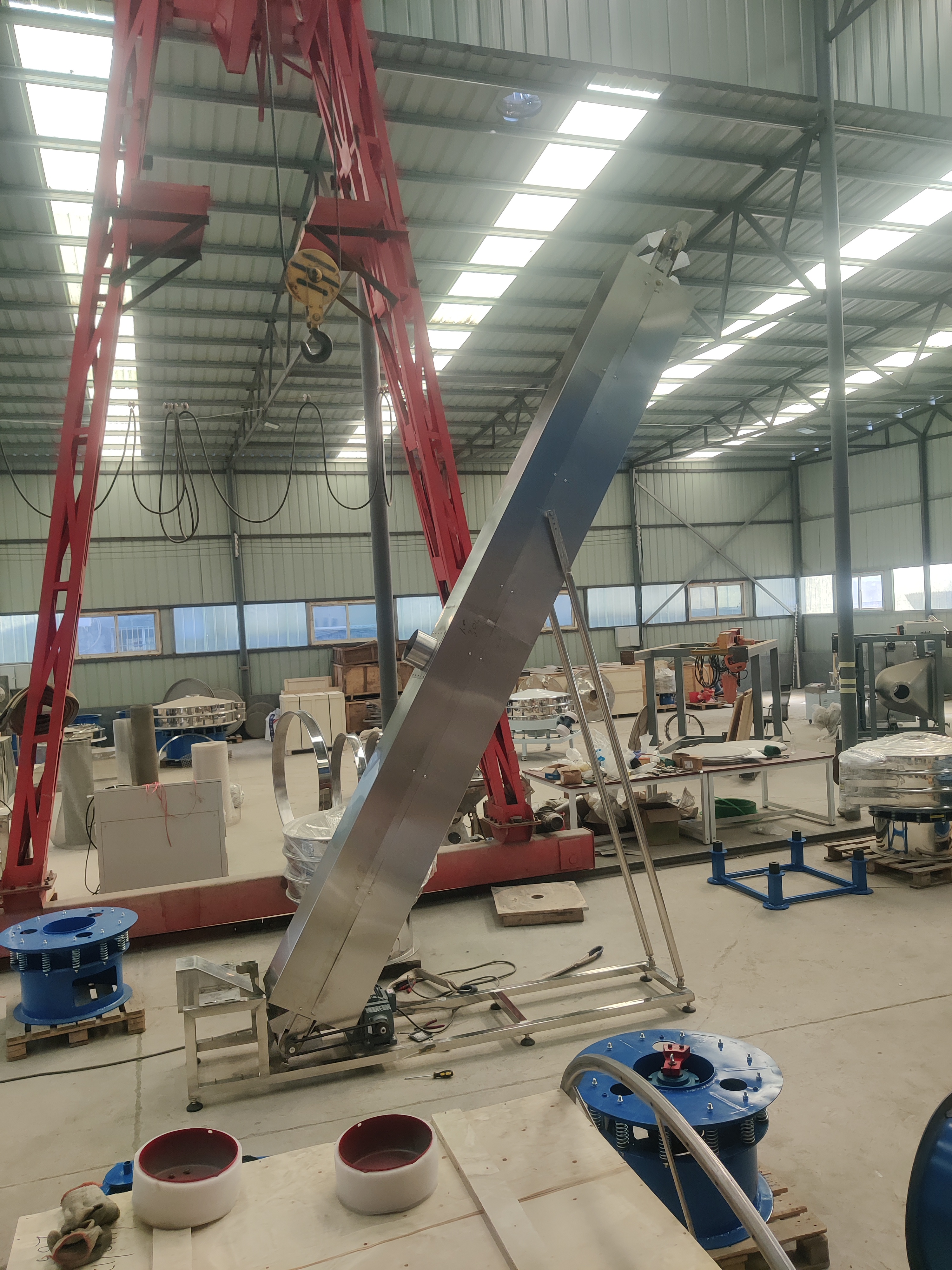 HL環(huán)鏈離心斗式提升機的工作原理及結構有哪些？