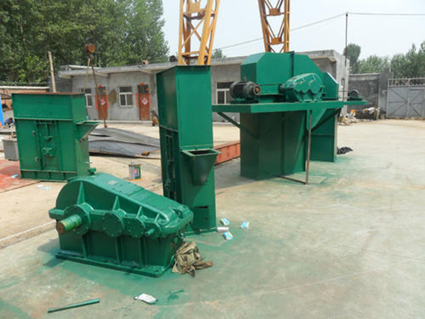 斗式提升機為什么需要安裝清料設備？